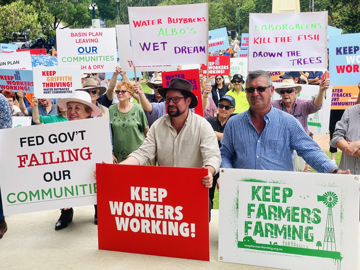 Griffith protest rally on buybacks